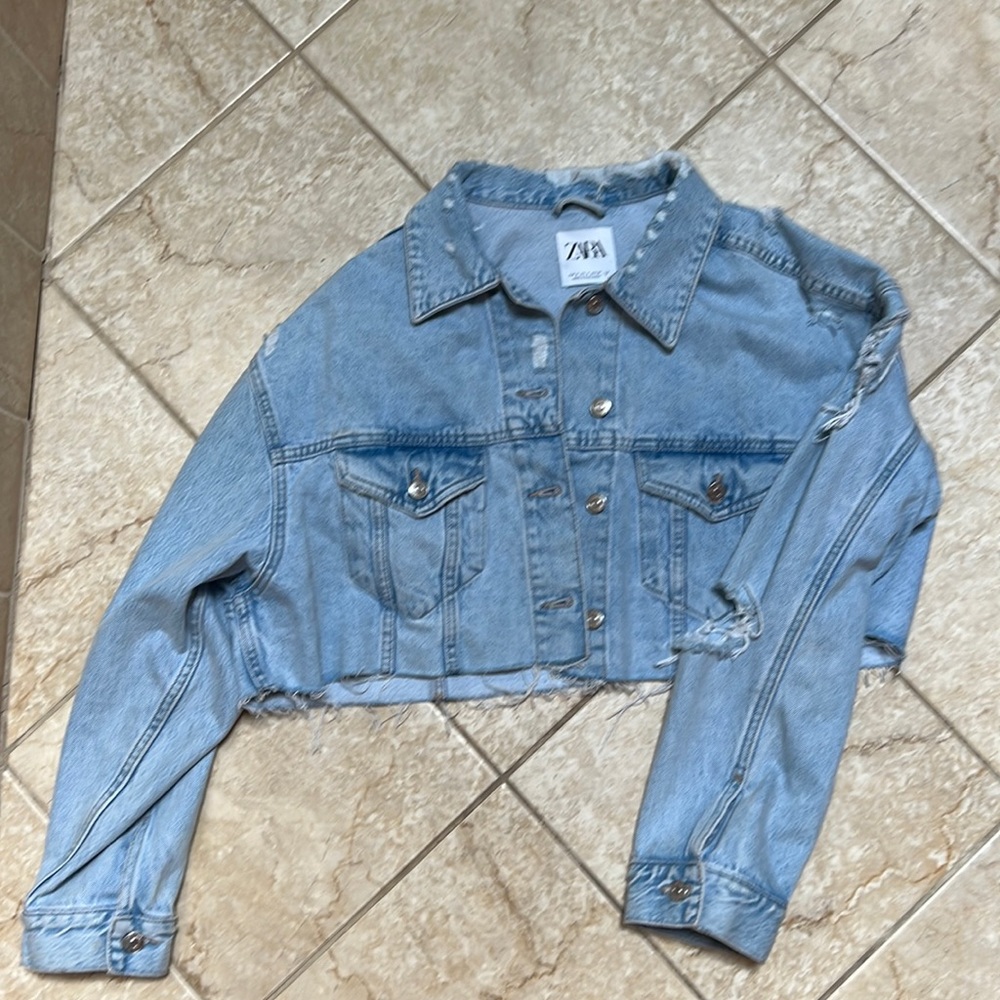 Zara distressed jean jacket cropped